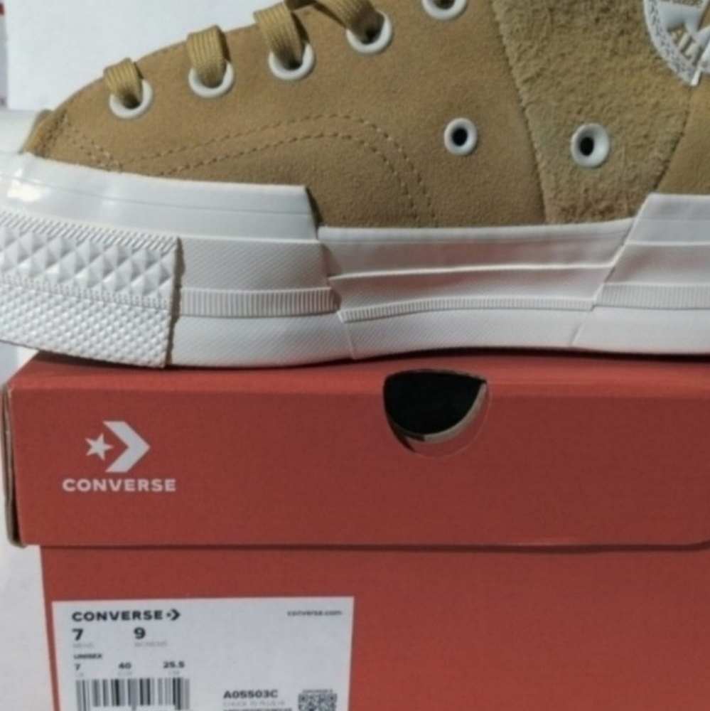 Converse Gender Inclusive ChuckTaylor All Star Unisex S 9.0 Women's / 7.0 Men's - Picture 4 of 13